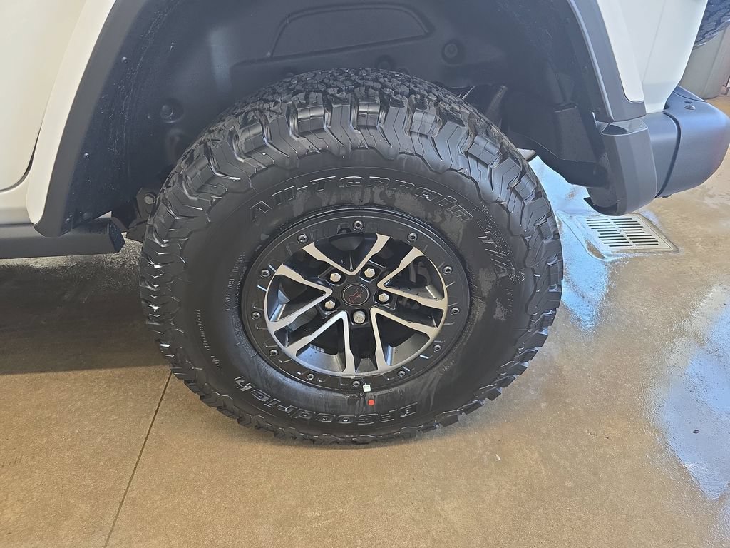 New 2026 Jeep Wrangler Unlimited Rubicon AWD/4WD image 34
