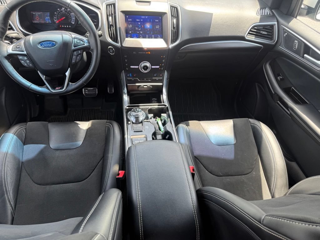 Used 2020 Ford Edge ST w/ Equipment Group 401A AWD/4WD image 44
