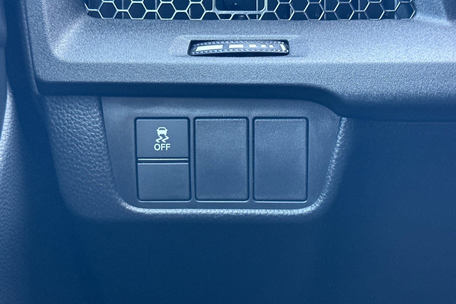 Used 2025 Honda CR-V EX image 32
