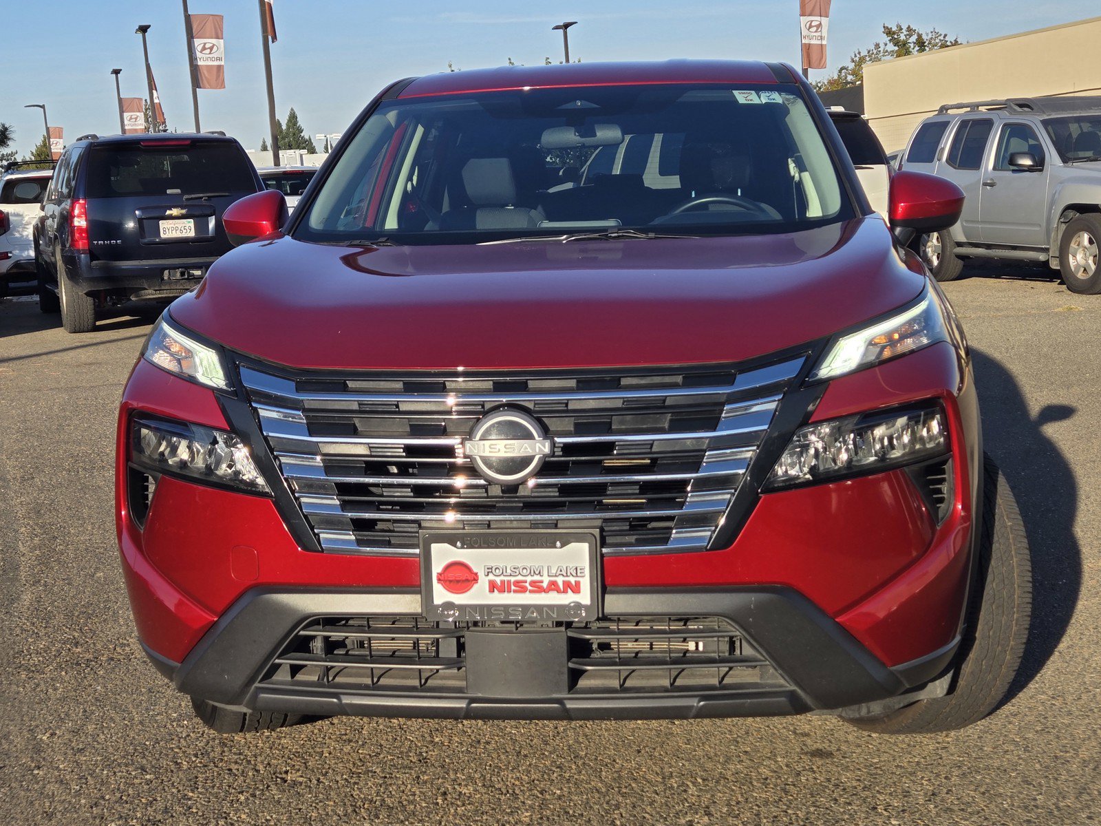 Certified 2025 Nissan Rogue SV AWD/4WD image 2