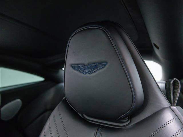 Used 2019 Aston Martin DB11 Base image 5