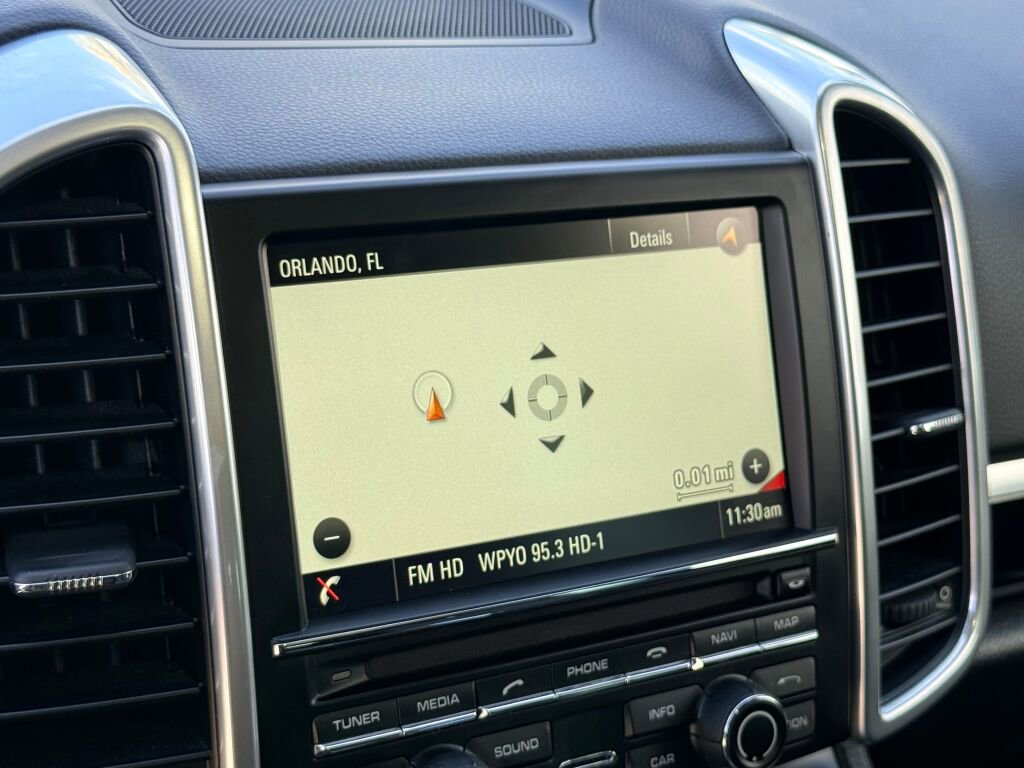 Used 2016 Porsche Cayenne image 7