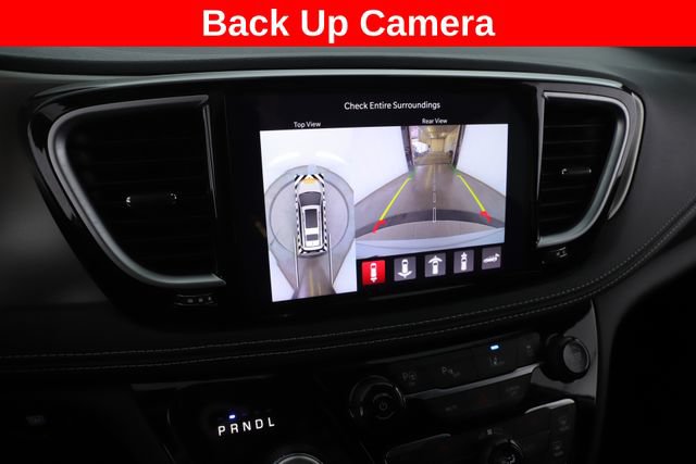 Used 2024 Chrysler Pacifica Premium FWD image 26