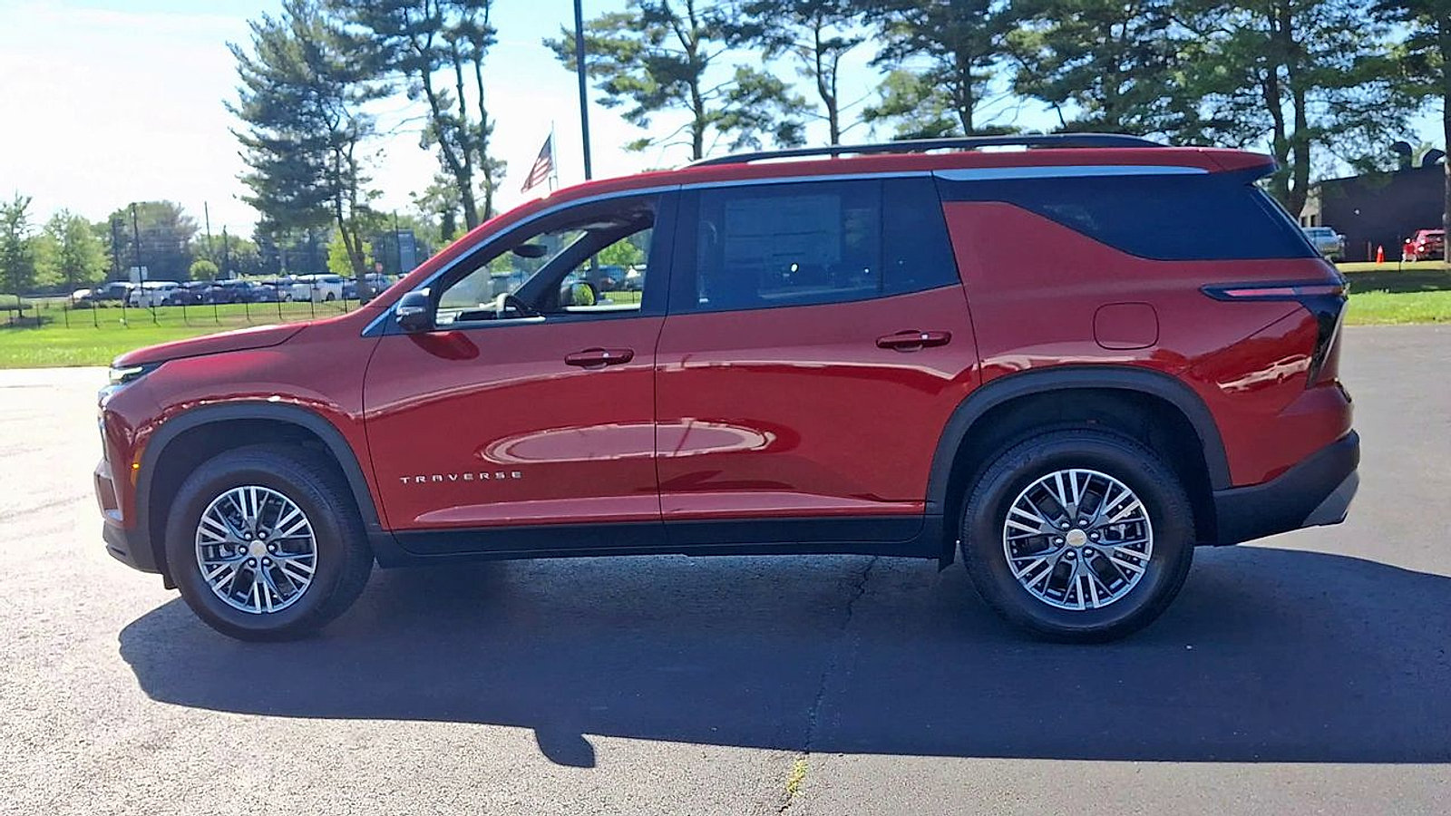 New 2027 Chevrolet Traverse LT w/ Driver Confidence Package AWD/4WD image 8