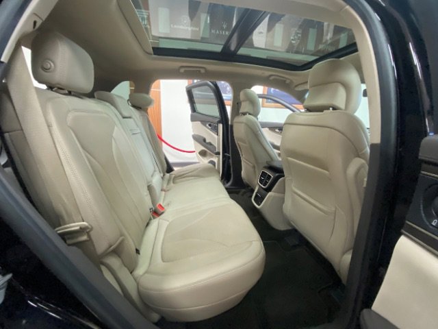 Used 2019 Lincoln Nautilus Reserve image 20