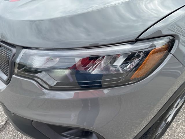 Used 2022 Jeep Compass Trailhawk image 30