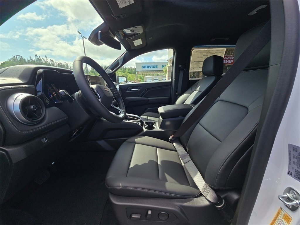 New 2025 Chevrolet Colorado LT w/ LT Convenience Package image 6