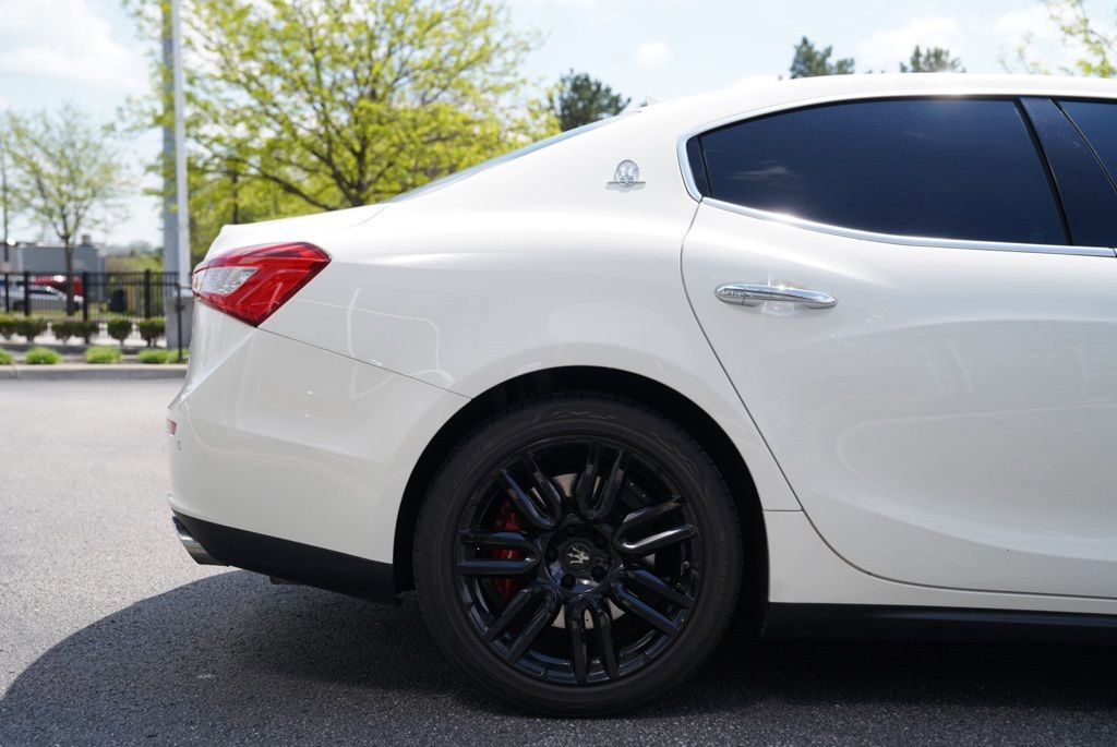 Used 2017 Maserati Ghibli S Q4 AWD/4WD image 16