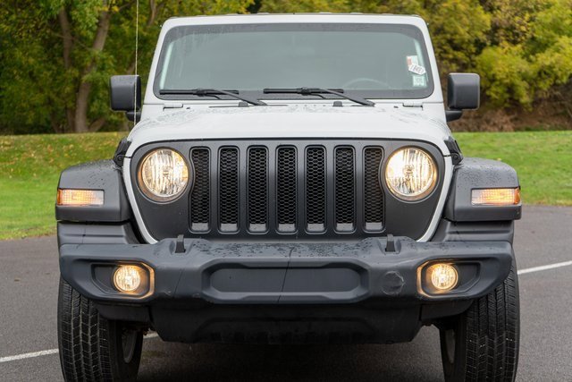 Used 2021 Jeep Wrangler Sport image 3
