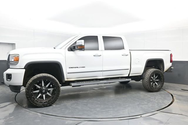 Used 2015 GMC Sierra 2500 Denali w/ Duramax Plus Package image 11