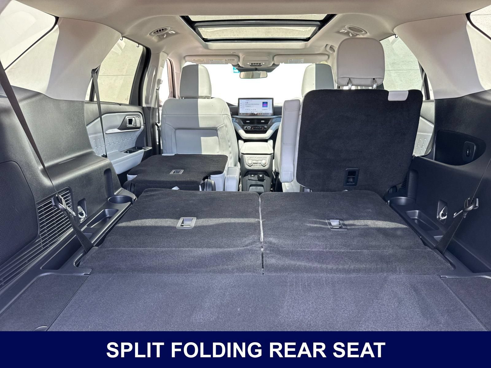 Used 2025 Ford Explorer Platinum w/ Ultimate Package RWD image 22