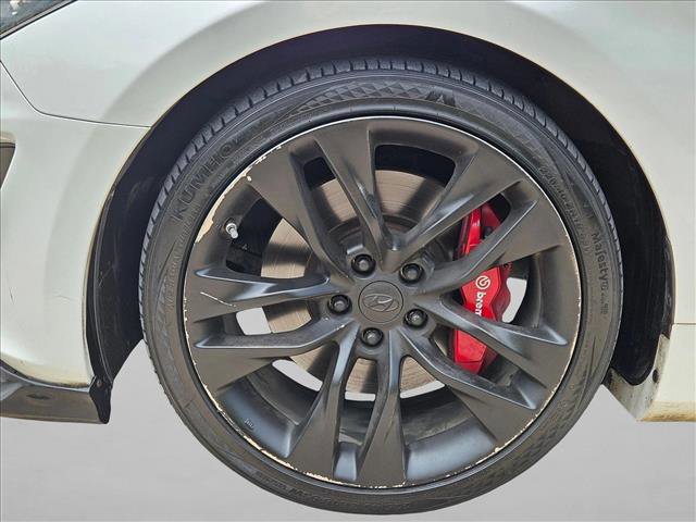 Used 2013 Hyundai Genesis 2.0T RWD image 21