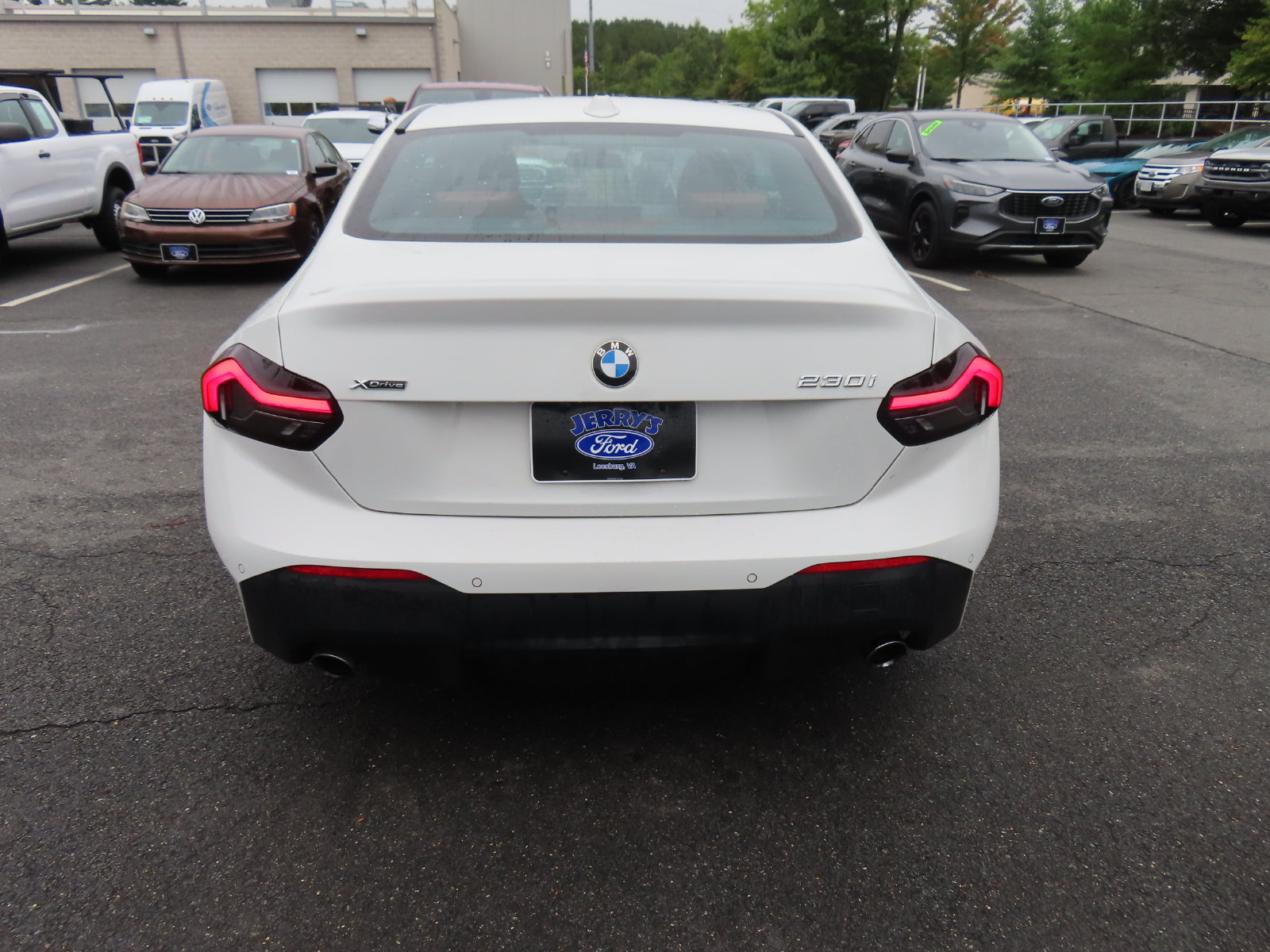 Used 2024 BMW 230i xDrive Coupe w/ Convenience Package AWD/4WD image 6