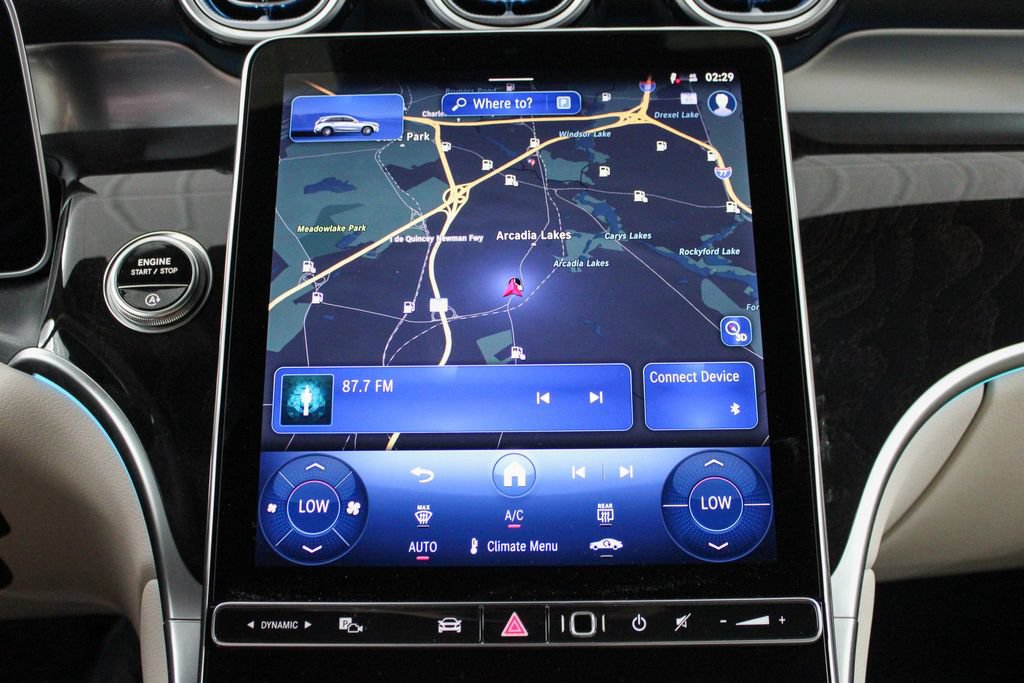 Used 2025 Mercedes-Benz GLC 300 image 34