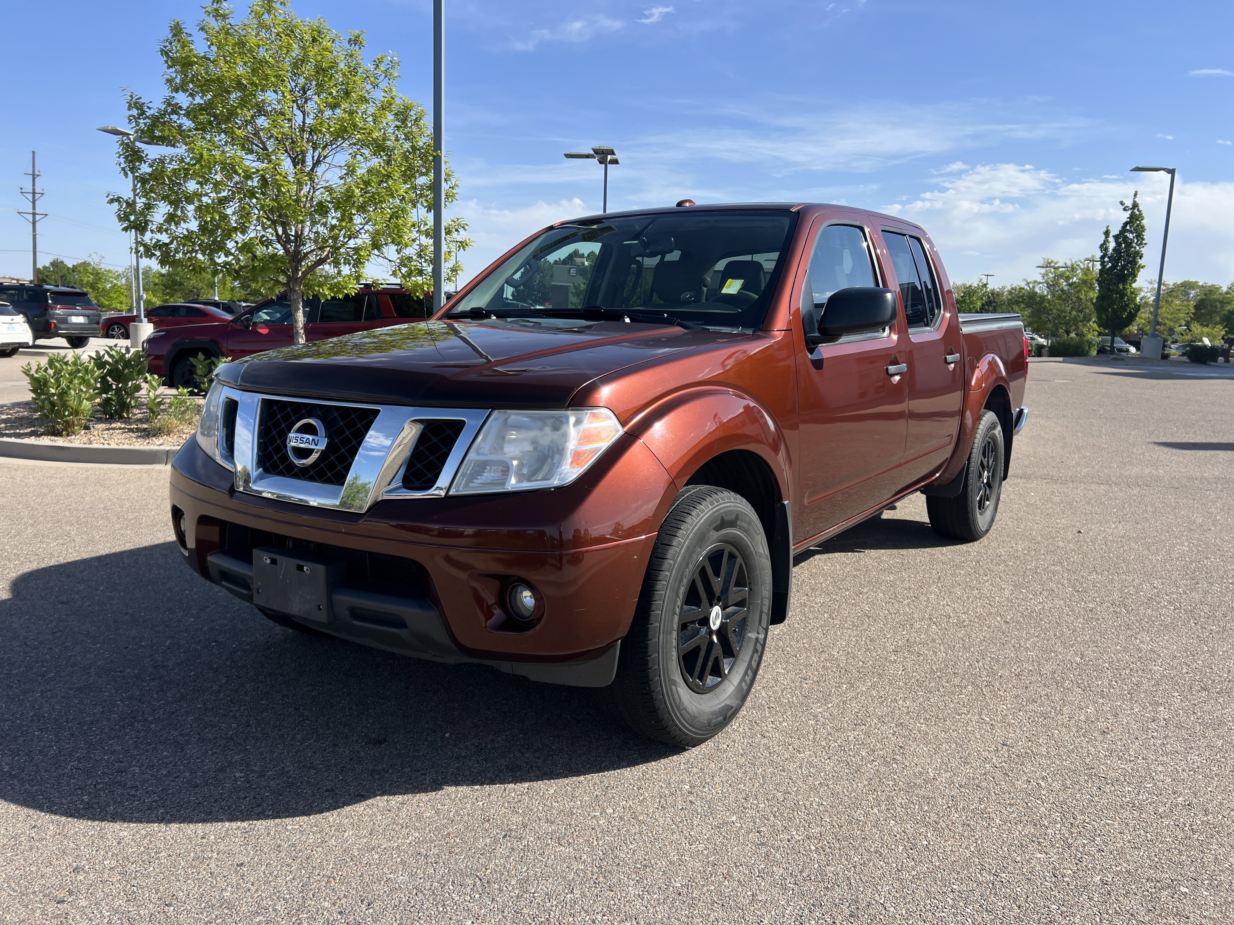Used 2017 Nissan Frontier SV w/ SV Value Truck Package AWD/4WD image 14
