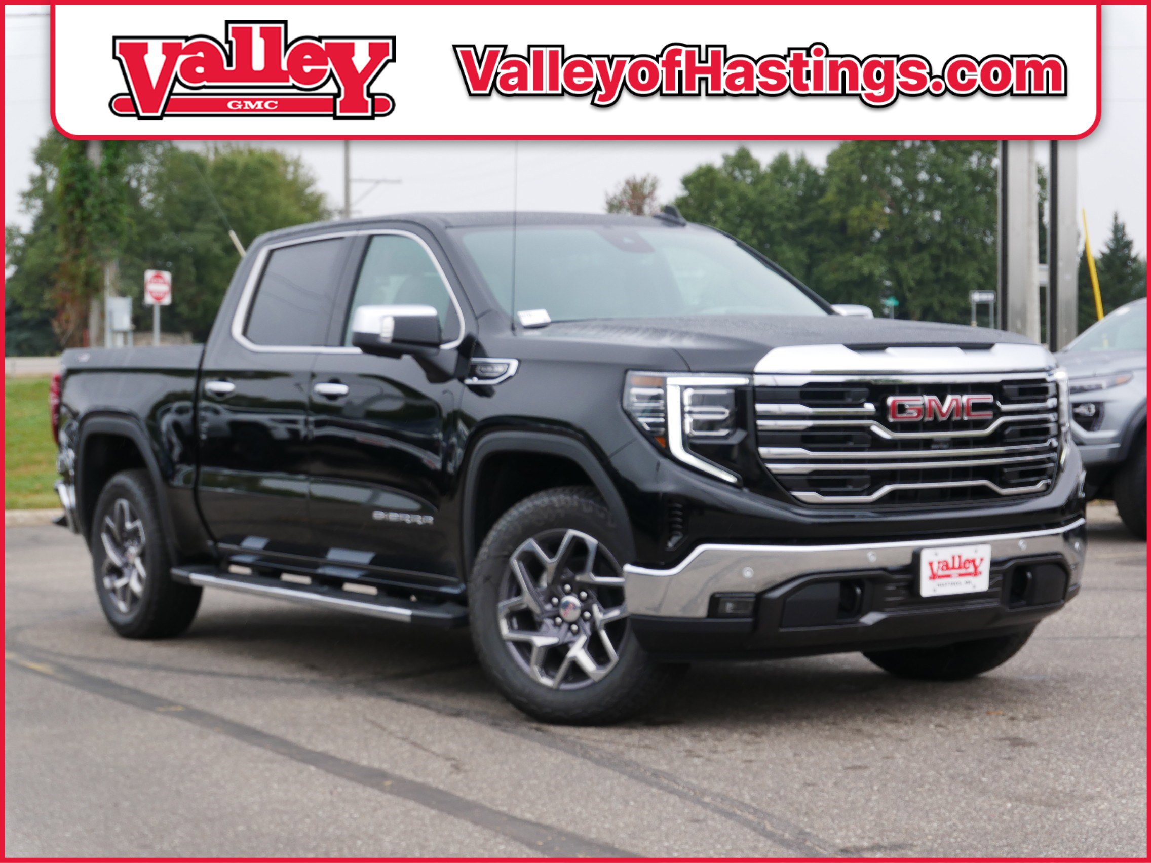 New 2026 GMC Sierra 1500 SLT w/ SLT Premium Plus Package image 1