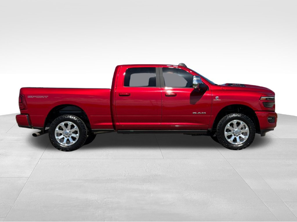 Used 2026 RAM 3500 Laramie AWD/4WD image 22