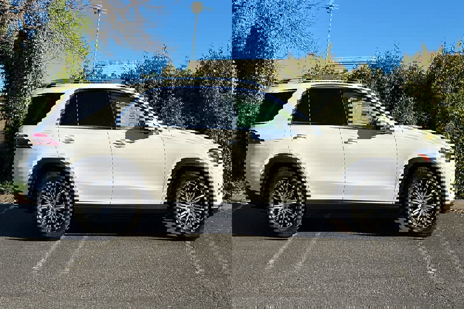 New 2026 Mercedes-Benz GLE 350 4MATIC image 2