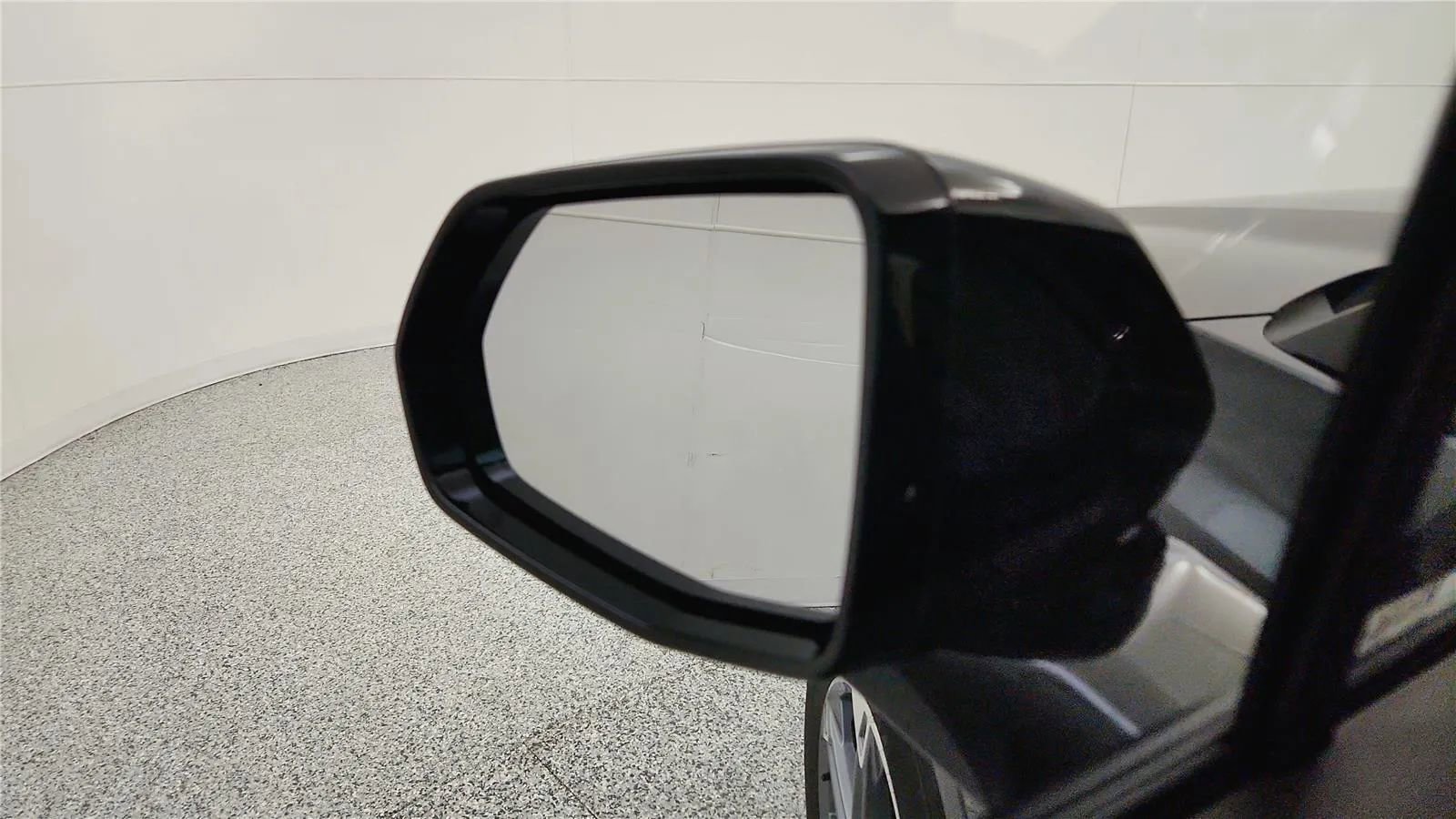 Used 2023 Chevrolet Blazer LT image 24