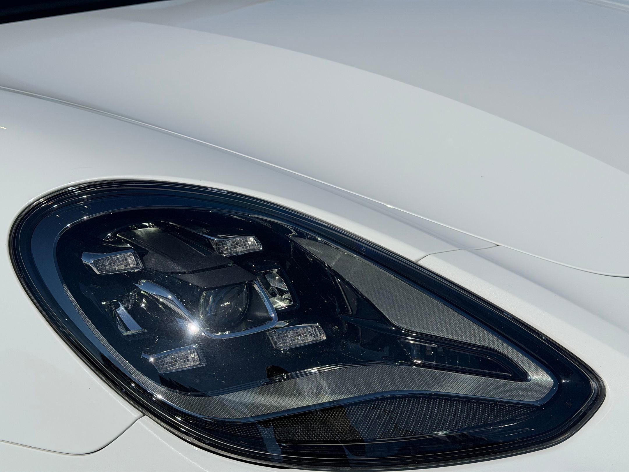 Certified 2023 Porsche Panamera 4 Platinum Edition image 12