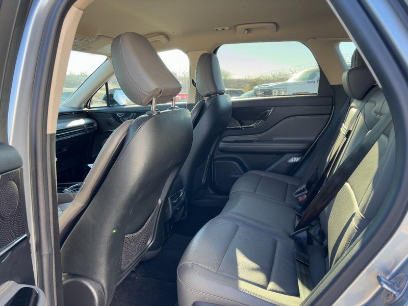 Used 2023 Lincoln Corsair Reserve w/ Jet Appearance Package image 12