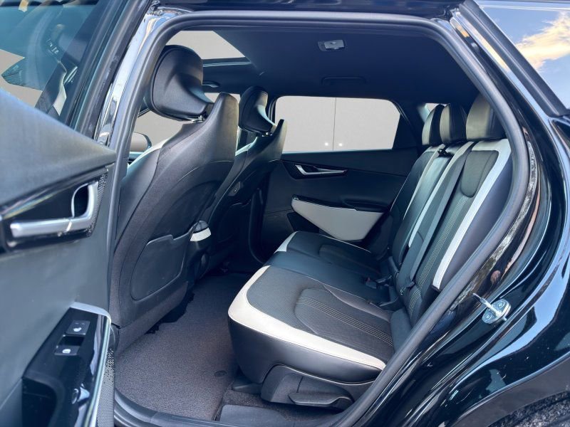 Used 2023 Kia EV6 GT-Line image 10