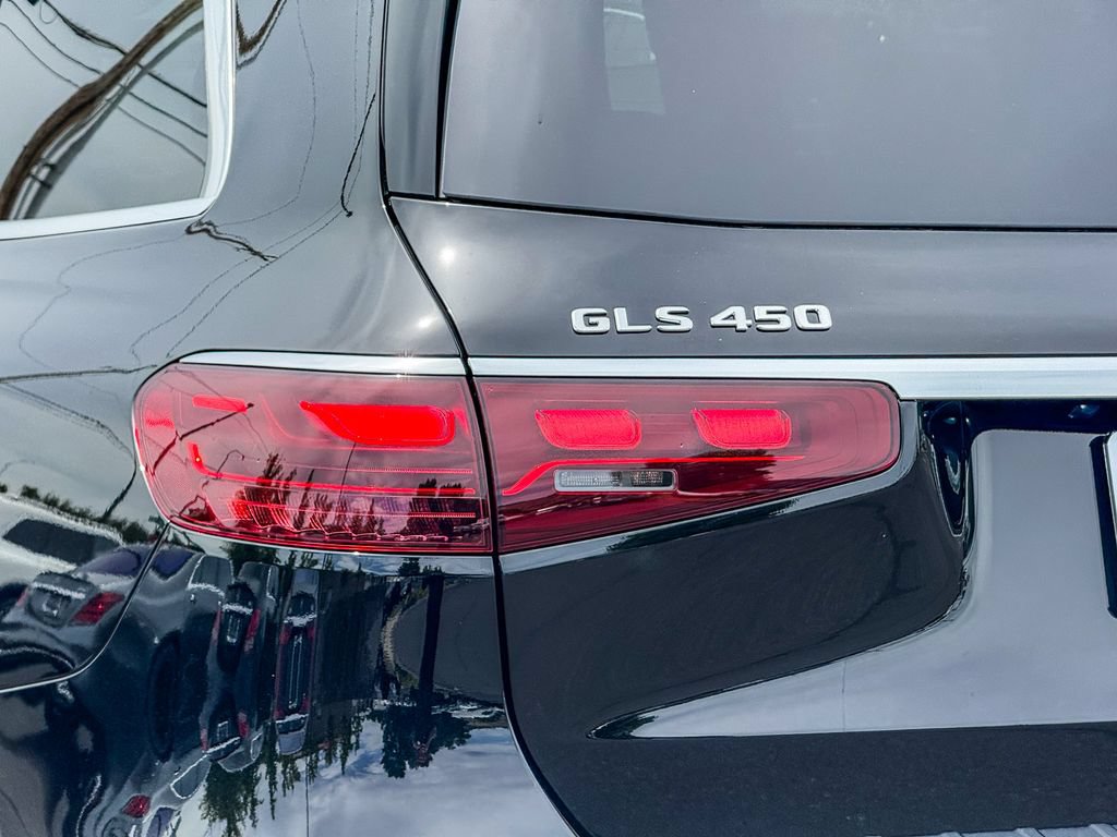 New 2026 Mercedes-Benz GLS 450 4MATIC image 9