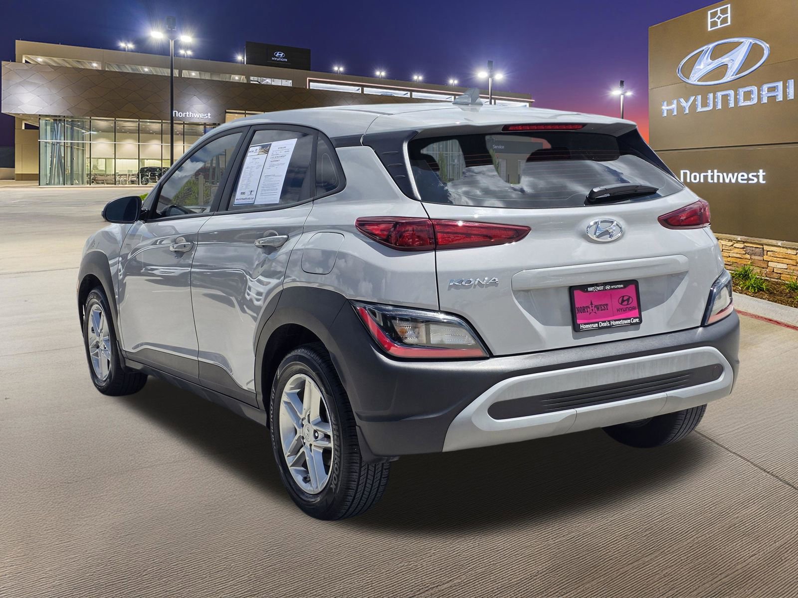 Used 2023 Hyundai Kona SE FWD image 9