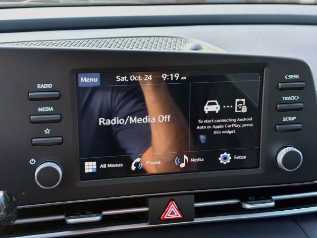 New 2026 Hyundai Elantra SE FWD image 14