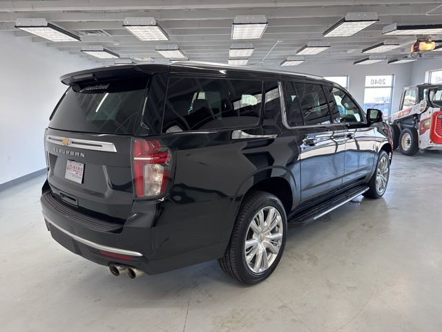 Used 2023 Chevrolet Suburban High Country image 15