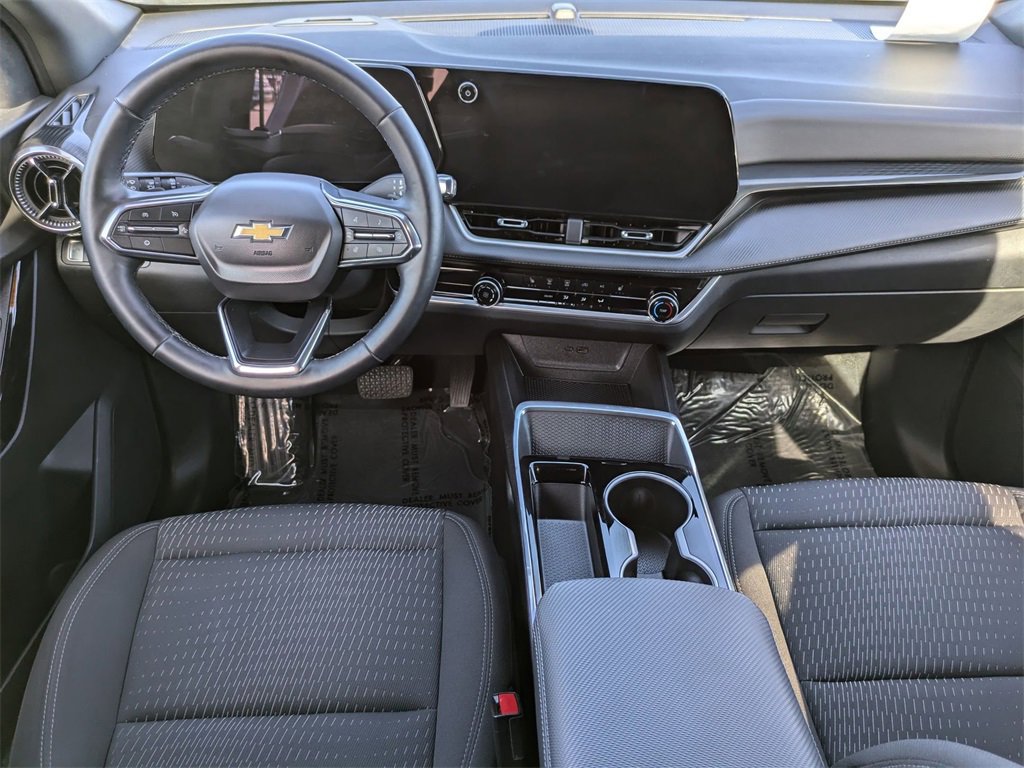 Used 2025 Chevrolet Equinox LT image 21