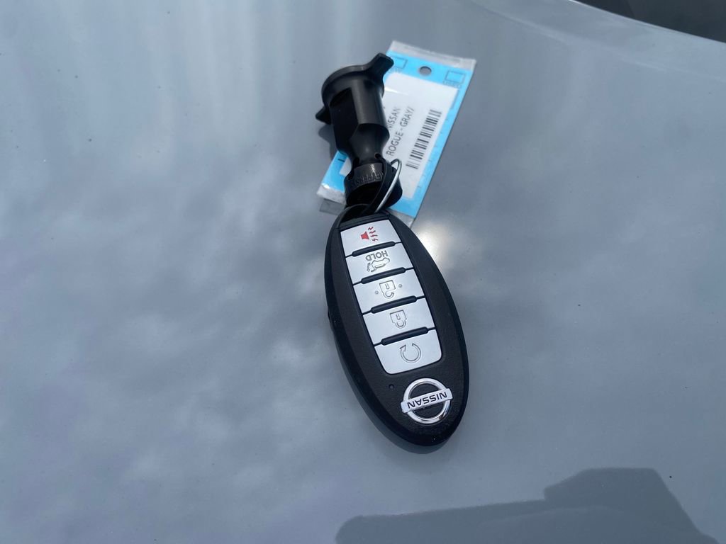 Used 2021 Nissan Rogue SL AWD/4WD image 29