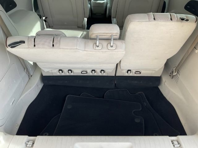Used 2017 Chrysler Pacifica Limited FWD image 8