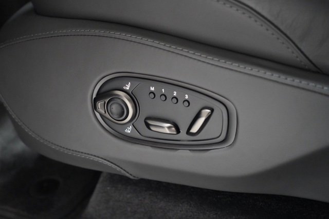 Used 2025 Aston Martin DBX 707 image 25