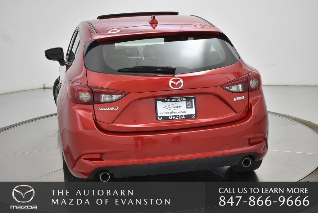 Used 2018 MAZDA MAZDA3 Grand Touring w/ Premium Equipment Package FWD image 11