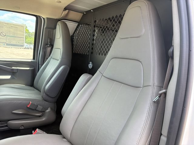 New 2026 Chevrolet Express 3500 Extended w/ Driver Convenience Package RWD image 24