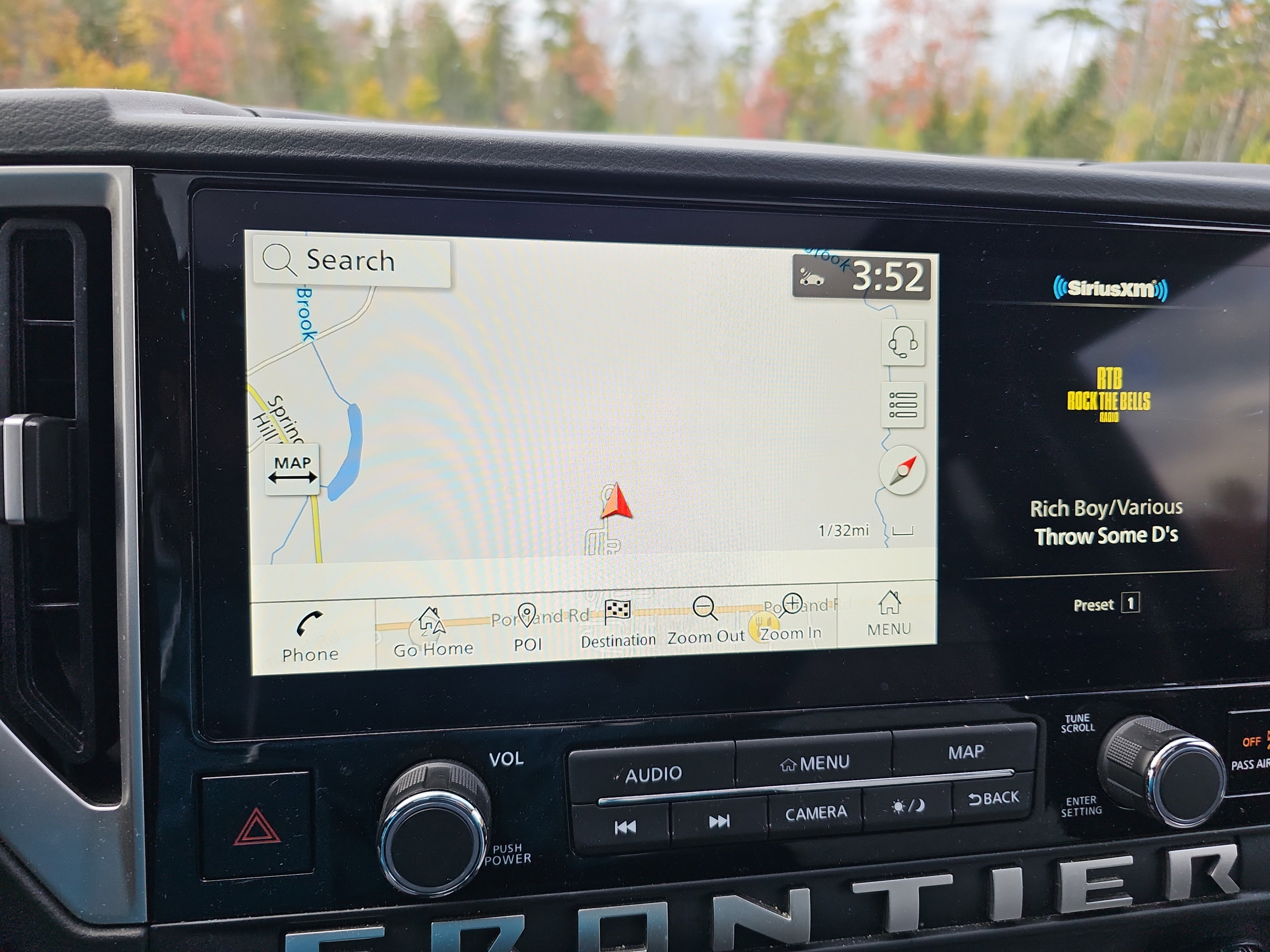 Certified 2025 Nissan Frontier SL image 27