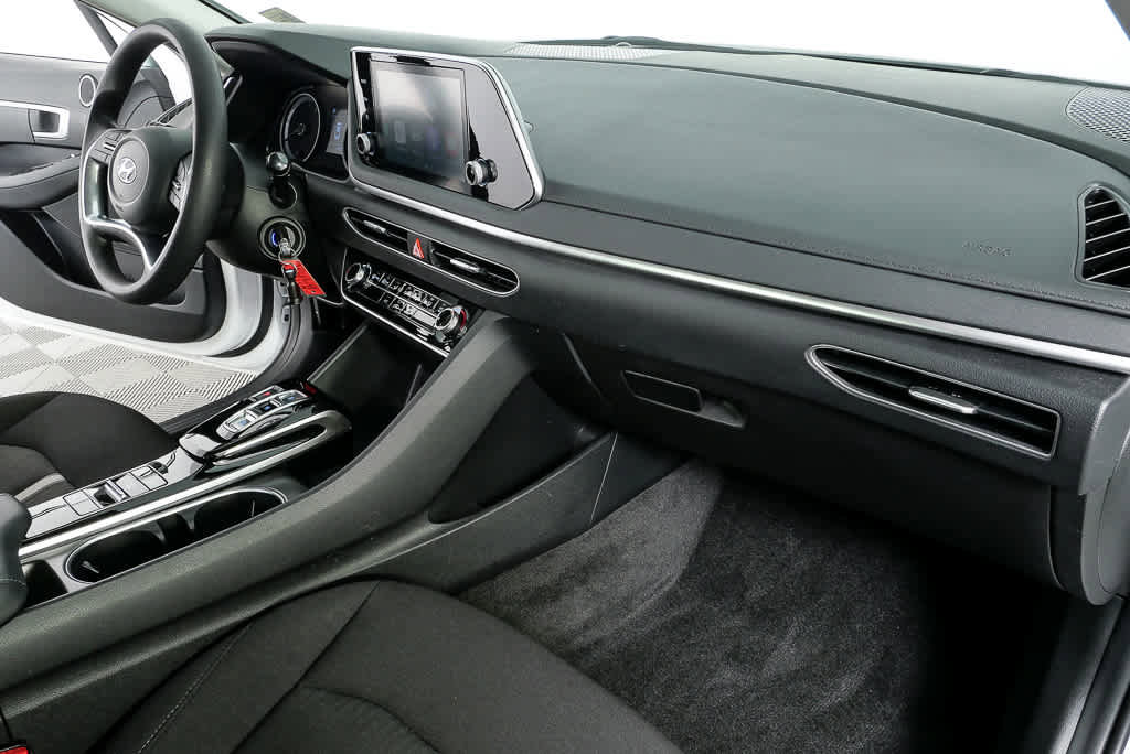Certified 2023 Hyundai Sonata SE w/ Cargo Package image 21