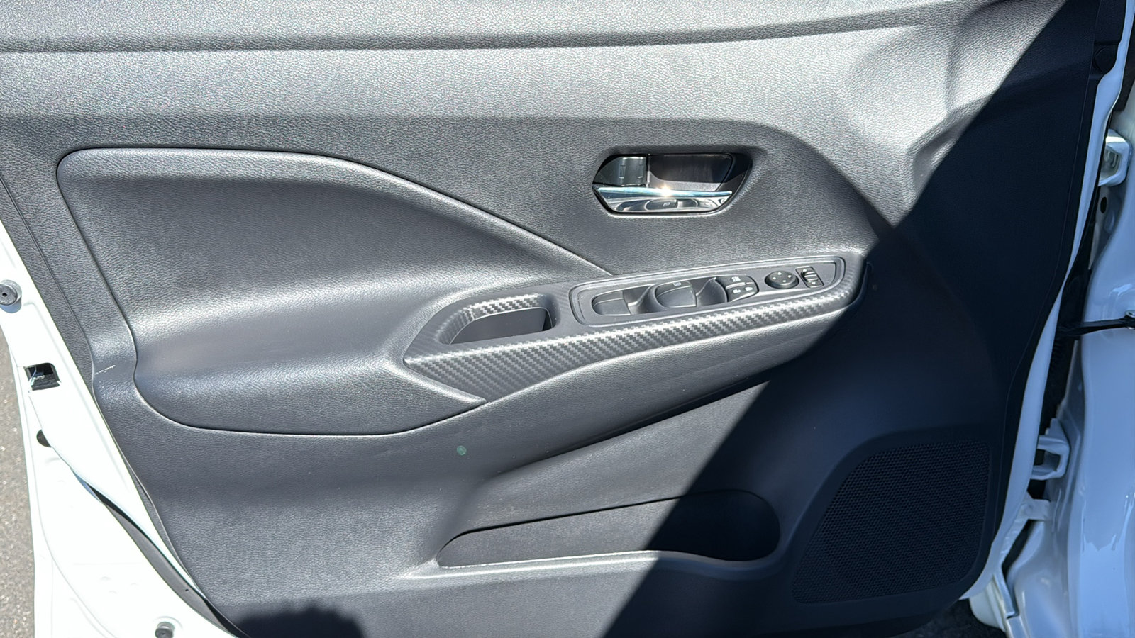 Certified 2025 Nissan Versa SV w/ Trunk Package FWD image 6