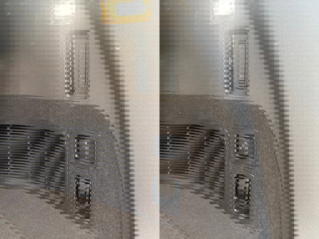 Used 2023 Lincoln Aviator AWD w/ Premium Package image 37