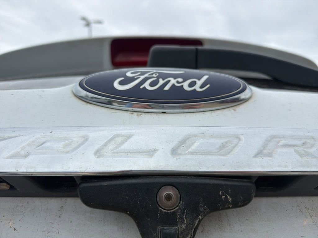 Used 2016 Ford Explorer XLT w/ Equipment Group 202A FWD image 20