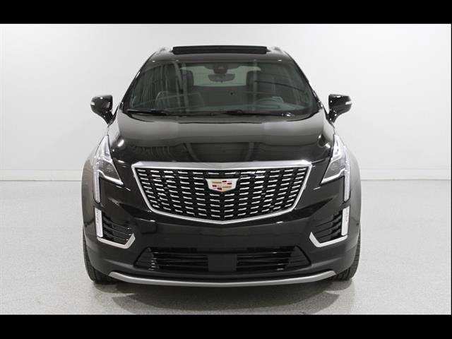 Used 2025 Cadillac XT5 Premium Luxury w/ Technology Package AWD/4WD image 2