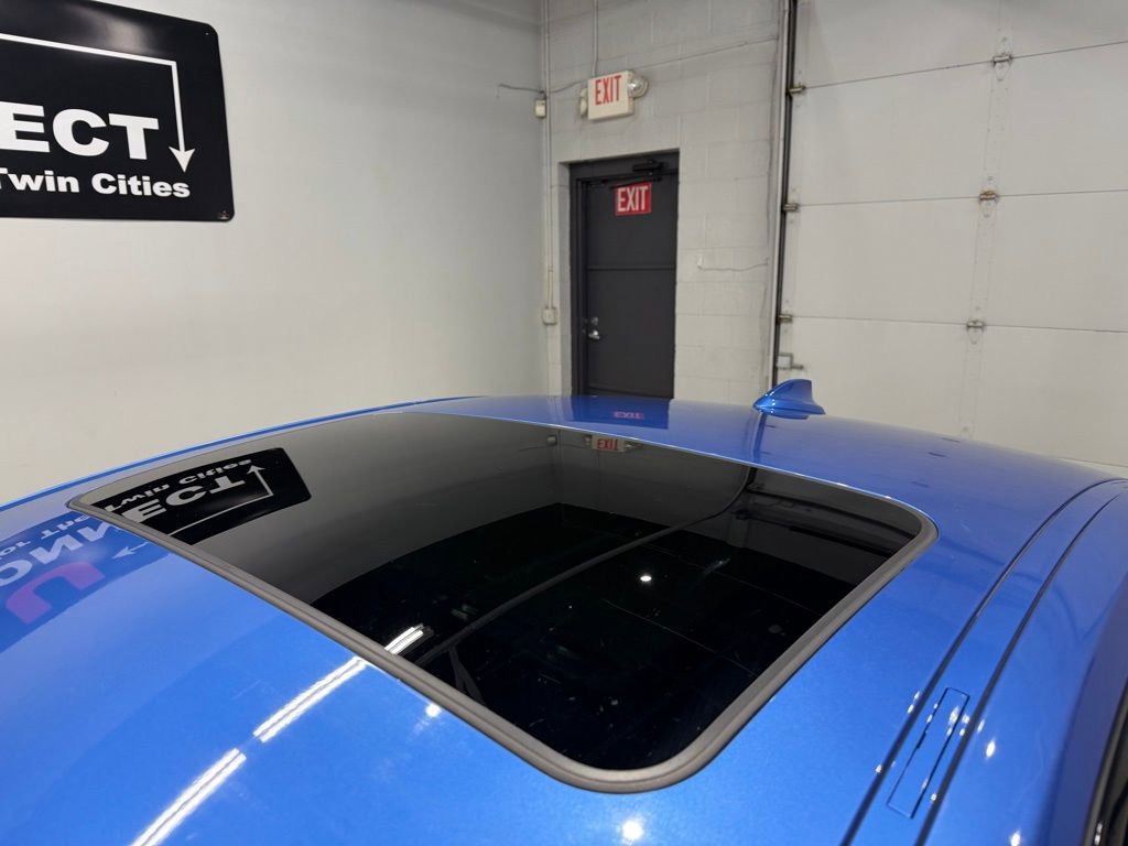 Used 2016 BMW M235i Coupe image 21