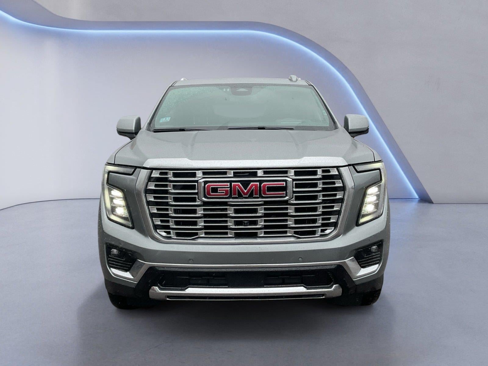 Certified 2025 GMC Yukon XL Denali AWD/4WD image 8