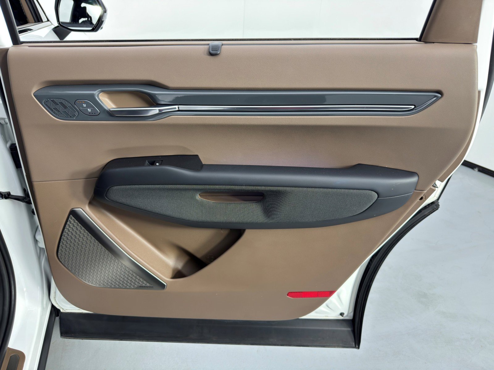 Used 2024 Kia EV9 GT-Line image 50