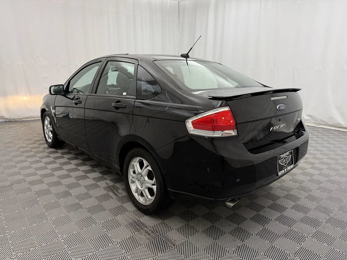 Used 2008 Ford Focus Sedan FWD image 7