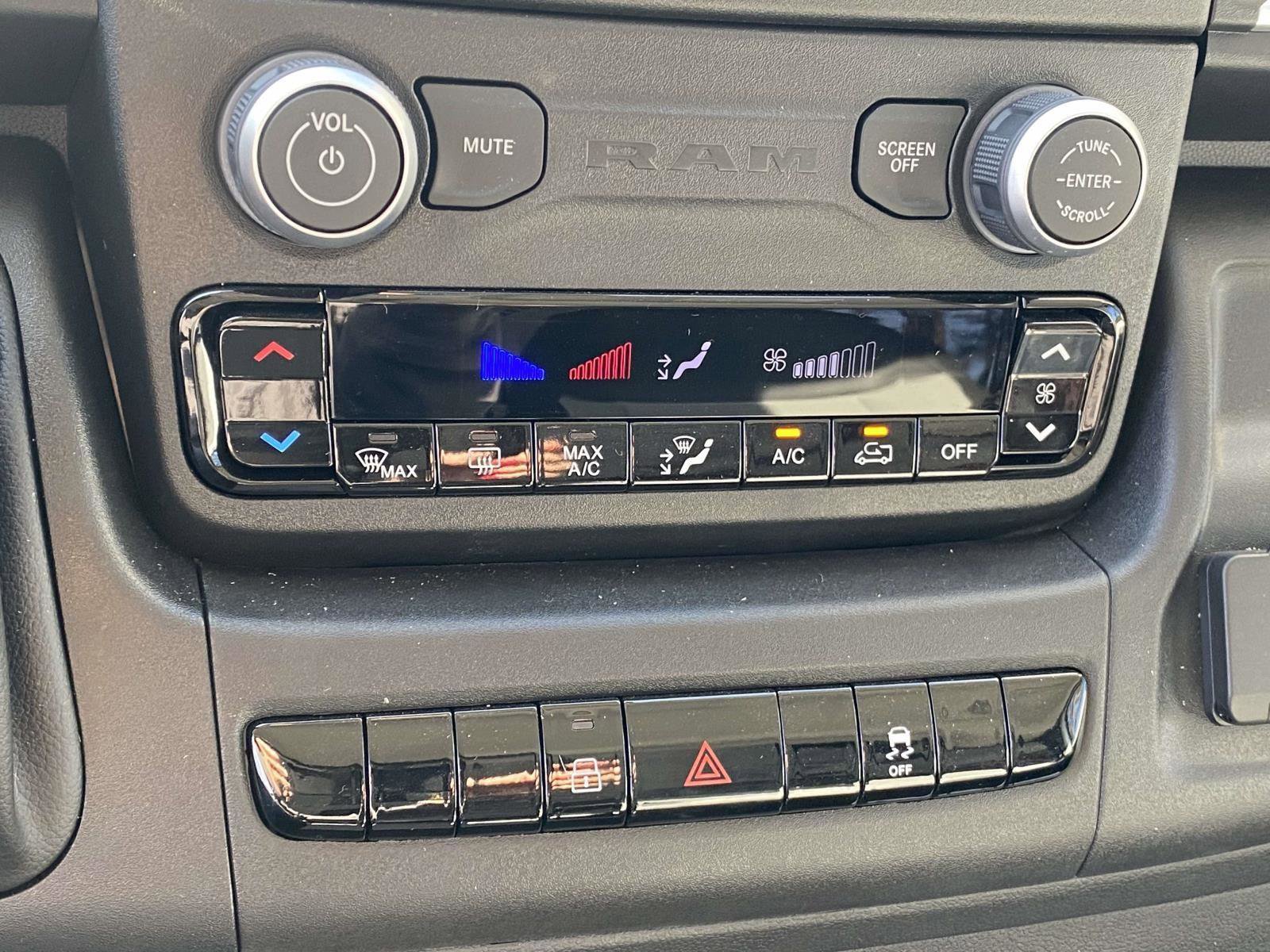 Used 2025 RAM ProMaster 2500 w/ Quick Order Package 22G SLT image 12