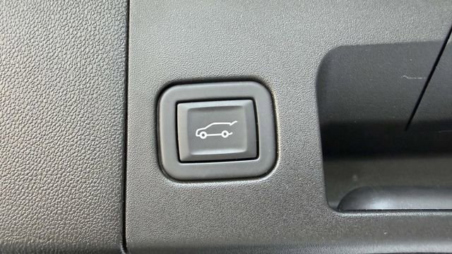 Certified 2023 Cadillac XT5 Premium Luxury AWD/4WD image 29