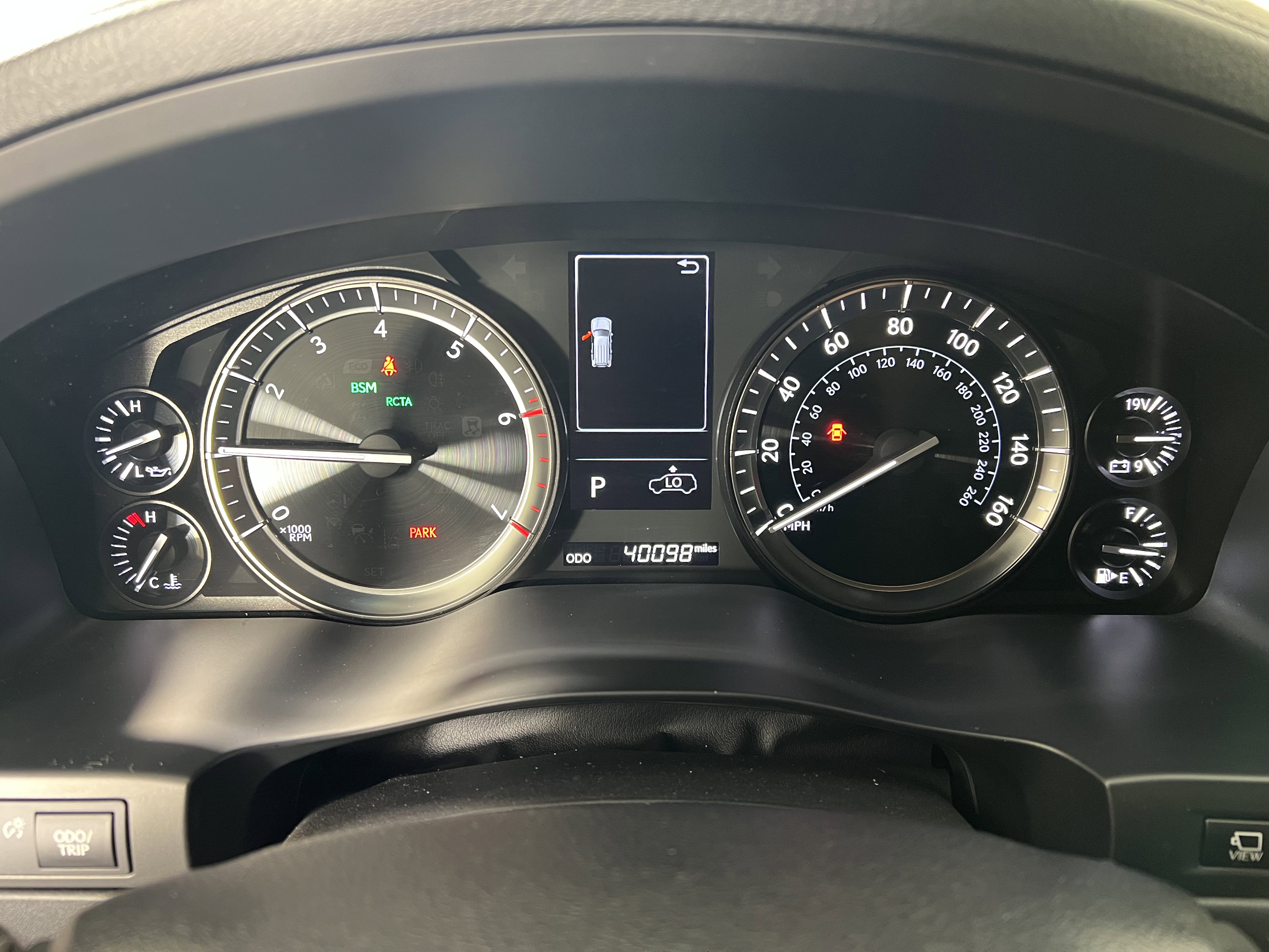 Used 2021 Lexus LX 570 4WD w/ Sport Package image 30