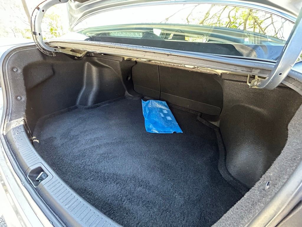 Used 2024 Toyota Corolla LE image 39